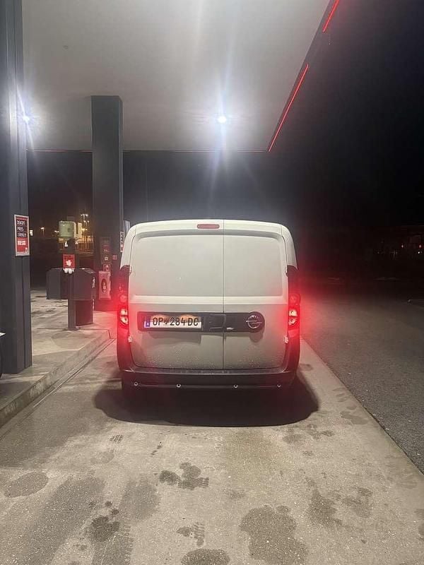 Gebraucht Opel Combo 90 PS (66 kW) 2016 Weiß Van