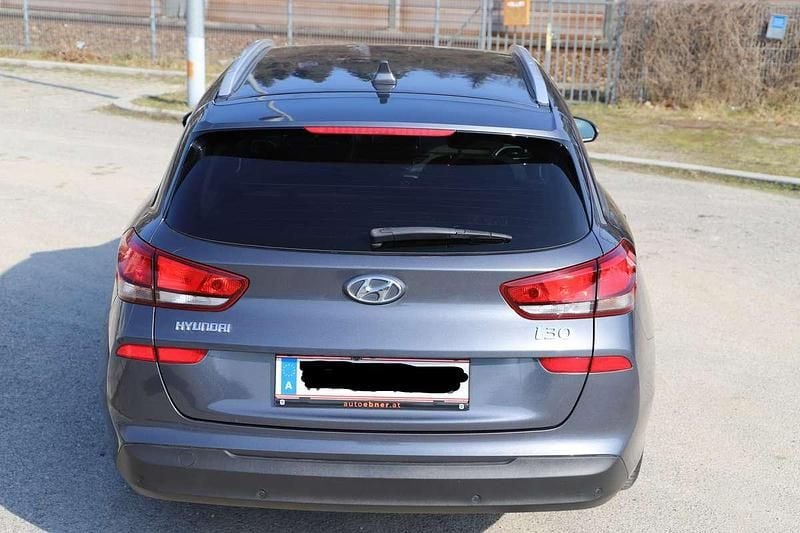 Gebraucht Hyundai i30 GO! 99 PS (72 kW) 2018 Grau Kombi