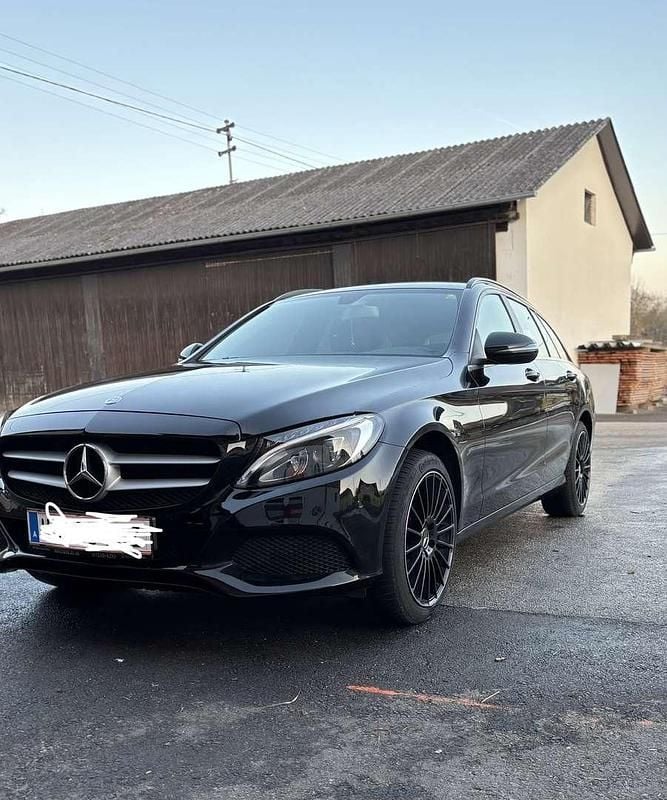 Gebraucht 2015 Mercedes C200 Avantgarde Kombi | € 14.999 (Fairer Preis) - Bild 1/4
