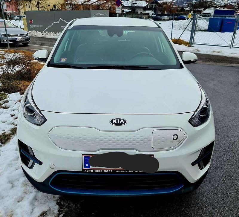 Gebraucht Kia e-Niro 150 kW (204 PS) 2020 Weiß SUV