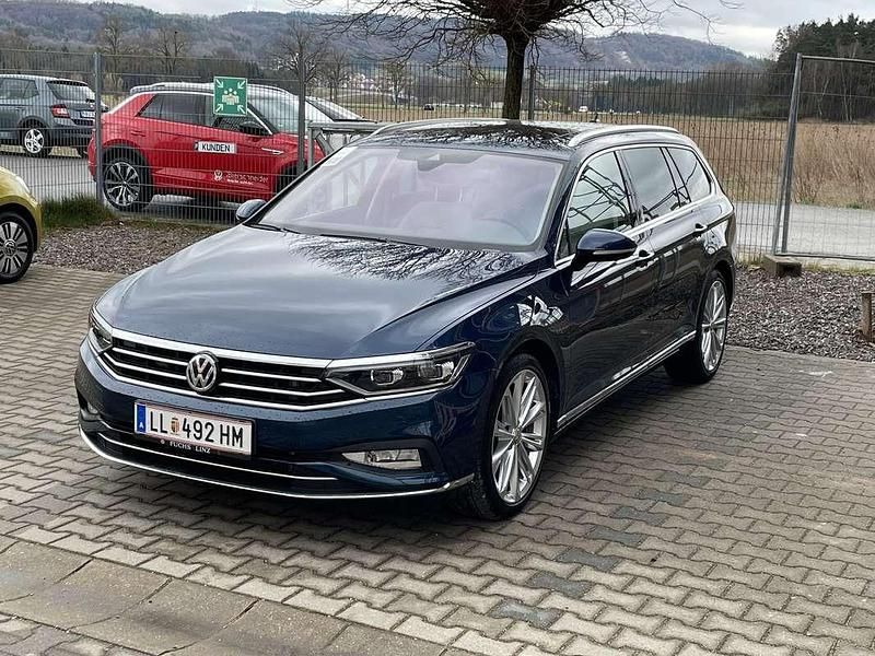 Gebraucht VW Passat Elegance 190 PS (139 kW) 2019 Blau Kombi