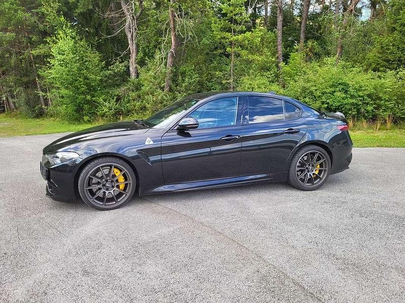 Gebraucht Alfa Romeo Giulia Quadrifoglio 510 PS (375 kW) 2016 Schwarz Limousine