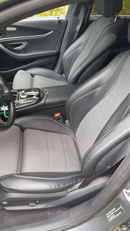 Gebraucht Mercedes E220 194 PS (142 kW) 2018 Grau Kombi