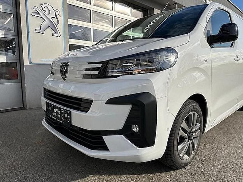 Gebraucht Peugeot Expert 180 PS (132 kW) 2024 Weiß Van