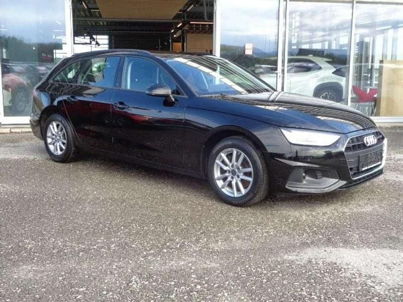 Gebraucht Audi A4 163 PS (119 kW) 2023 Schwarz Kombi