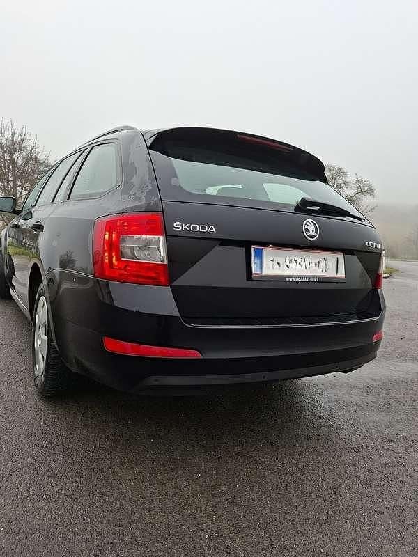 Gebraucht Skoda Octavia GreenLine 110 PS (80 kW) 2014 Schwarz Kleinwagen