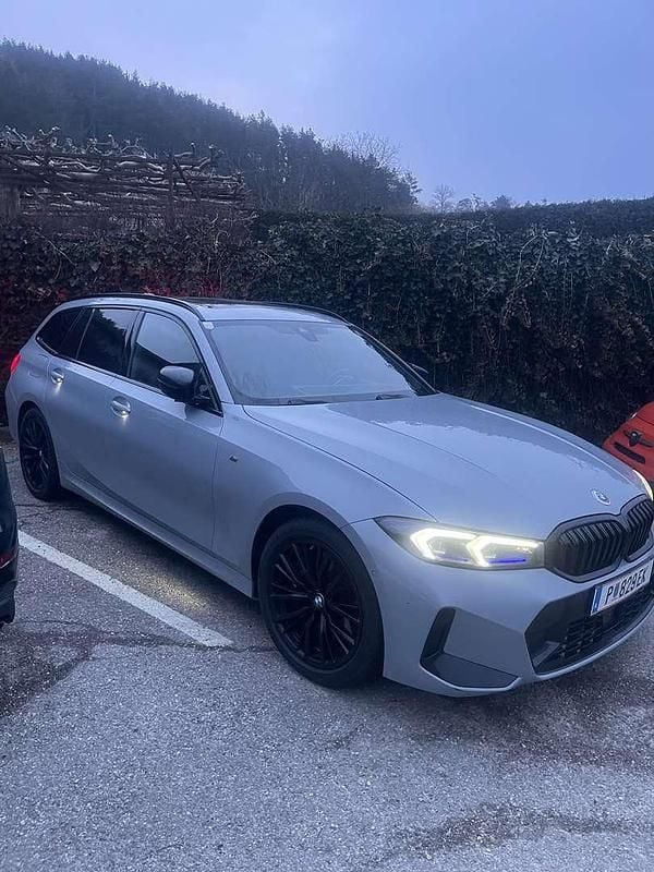 Gebraucht BMW 320 M Sport 190 PS (139 kW) 2023 Grau Kombi