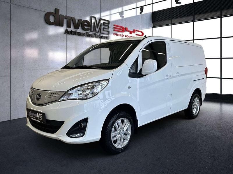 Gebraucht BYD ETP3 100 kW (136 PS) 2025 Weiß Van