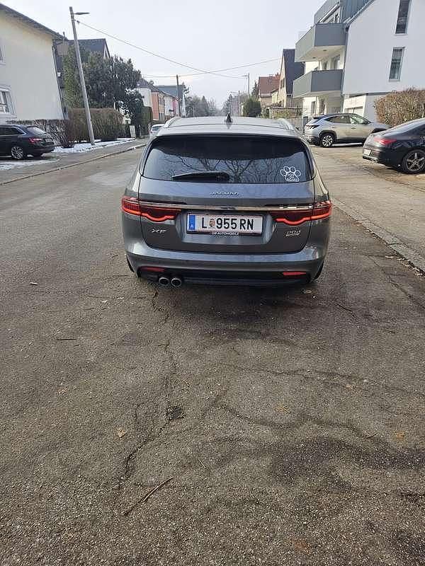 Gebraucht Jaguar XF Sportbrake Prestige 179 PS (131 kW) 2017 Kombi