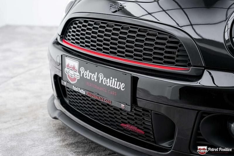 Gebraucht Mini John Cooper Works 211 PS (155 kW) 2011 Schwarz Kleinwagen