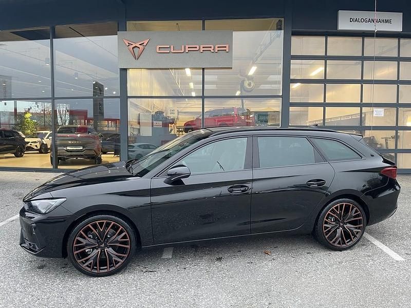 Neu Cupra Leon 150 PS (110 kW) 2025 Schwarz  metallic Kombi