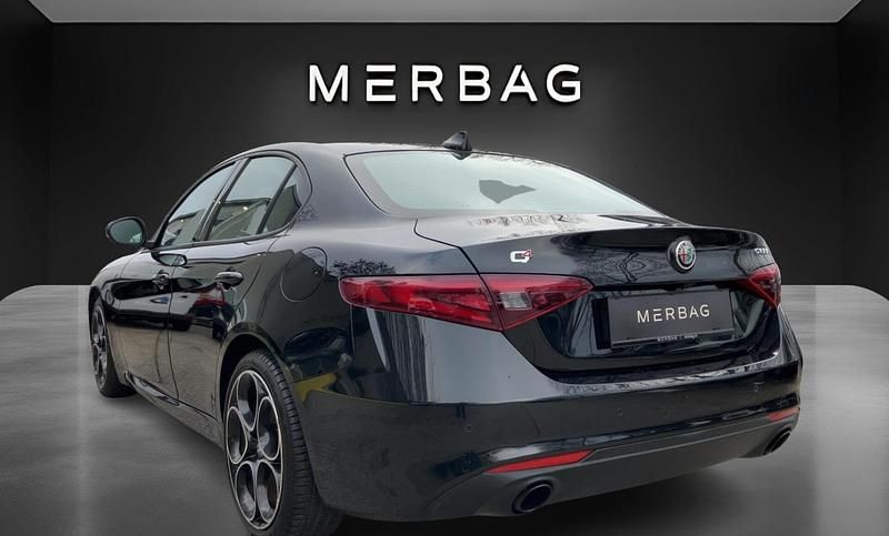 Gebraucht Alfa Romeo Giulia 209 PS (153 kW) 2022 Schwarz Limousine