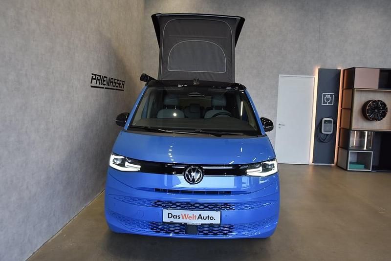 Neu VW California Beach 150 PS (110 kW) 2026 Mittelblau  metallic Van