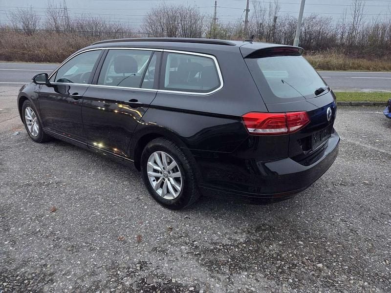 Gebraucht VW Passat Comfortline 120 PS (88 kW) 2018 Kombi