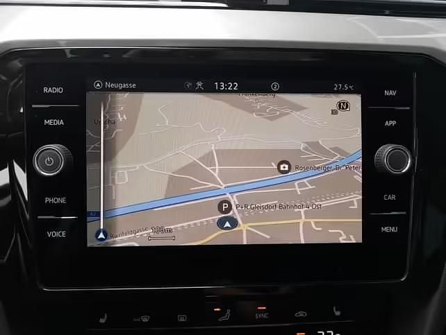 Gebraucht VW Passat Pro 156 PS (114 kW) 2022 Blau Kombi