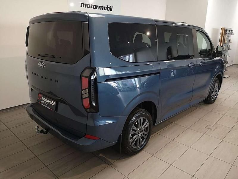 Neu Ford Tourneo Custom Titanium 118 PS (86 kW) 2026 Van