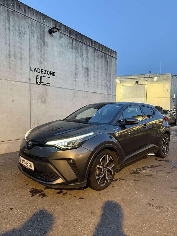 Grau Gebraucht 2020 Toyota C-HR SUV | € 21.000 (Fairer Preis) - Bild 1/4