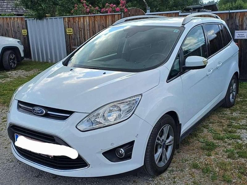Weiß Gebraucht 2015 Ford C-MAX Van / Kleinbus | € 6.300 (Guter Preis) - Bild 1/4