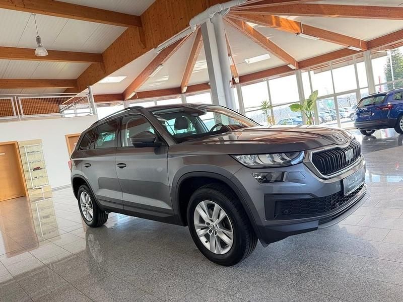 Gebraucht Skoda Kodiaq Ambition 150 PS (110 kW) 2023 Dunkelgrau  metallic SUV