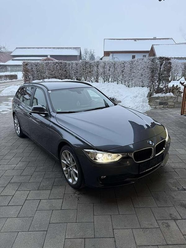 Gebraucht BMW 318 143 PS (105 kW) 2013 Kombi