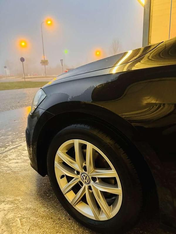 Gebraucht VW Golf VII Sound 116 PS (85 kW) 2017 Limousine