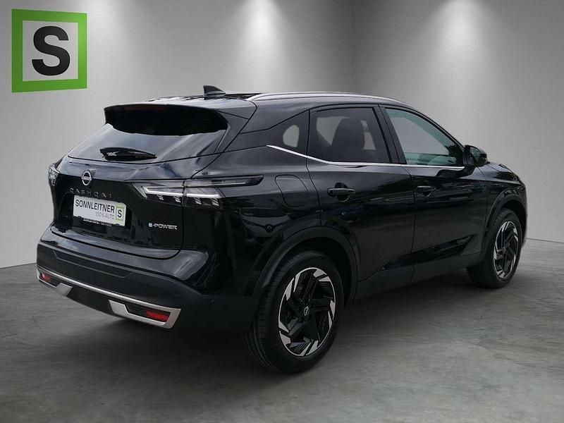Neu Nissan Qashqai N-Connecta 205 PS (150 kW) 2025 Schwarz SUV
