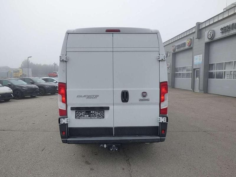 Gebraucht Fiat Ducato S 177 PS (130 kW) 2024 Weiß Van
