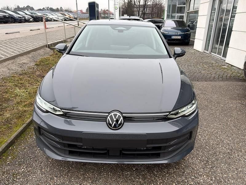 Neu VW Golf VIII 115 PS (84 kW) 2026 Mittelgrau  metallic