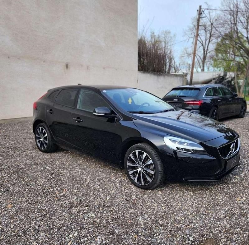 Gebraucht 2019 Volvo V40 CC Kombi | € 11.450 - Bild 1/4
