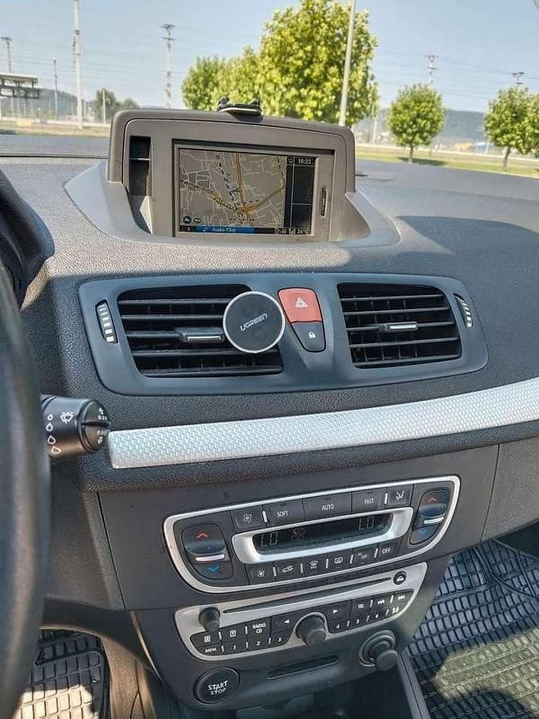 Gebraucht Renault Mégane Cabriolet Dynamique 131 PS (96 kW) 2012 Cabrio