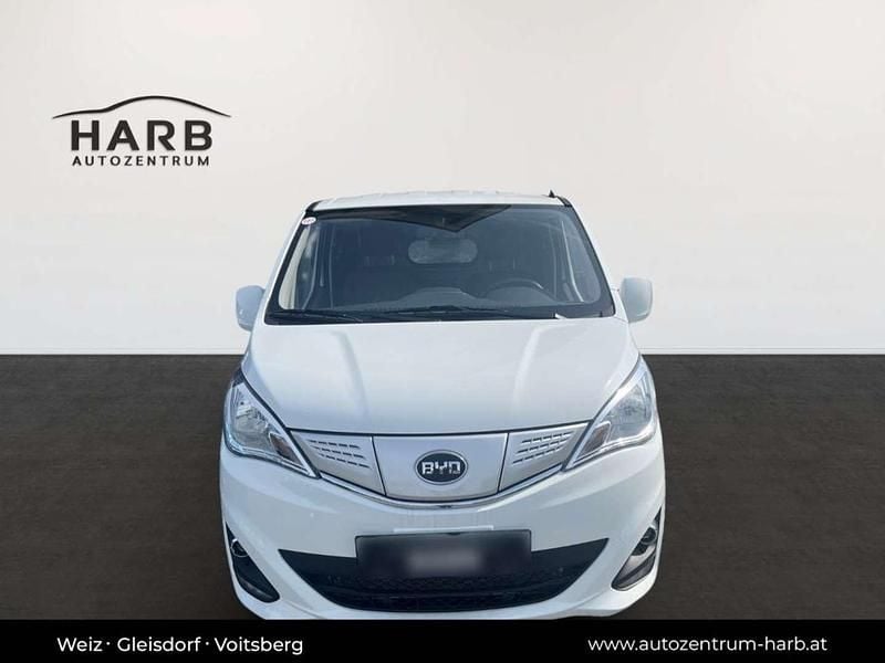 Gebraucht BYD ETP3 100 kW (136 PS) 2024 Weiß Van