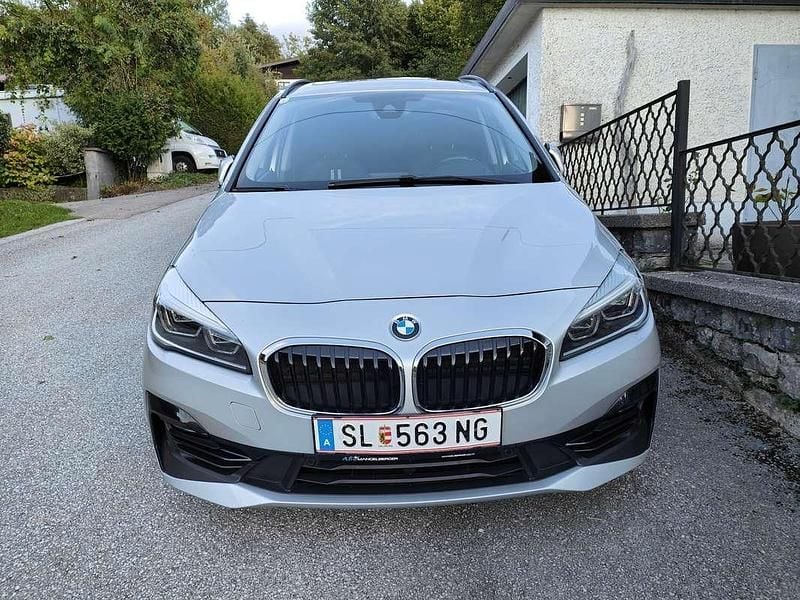 Gebraucht 2021 BMW 218 Sport Line Kombi | € 24.950 (Teuer) - Bild 1/4