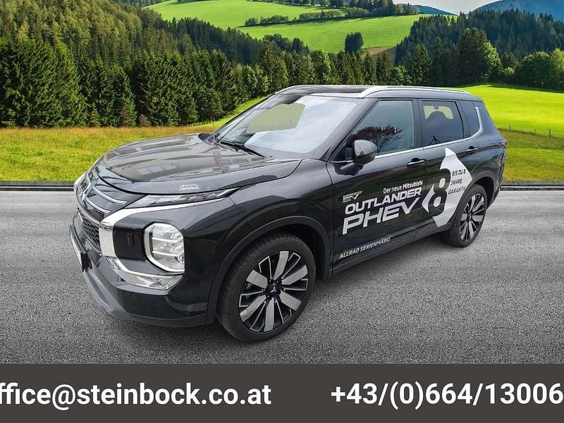 Gebraucht Mitsubishi Outlander Intense 136 PS (100 kW) 2025 Schwarz SUV