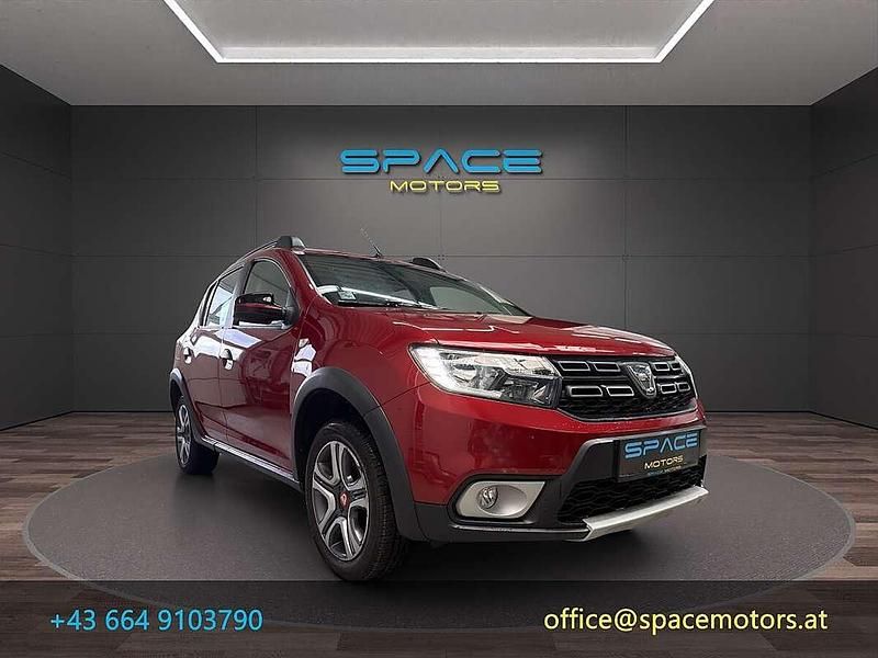 Gebraucht Dacia Sandero Ambiance 90 PS (66 kW) 2019 Rot Kleinwagen