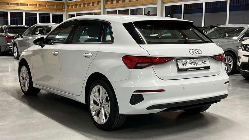 Gebraucht Audi A3 116 PS (85 kW) 2024 Weiß Kleinwagen
