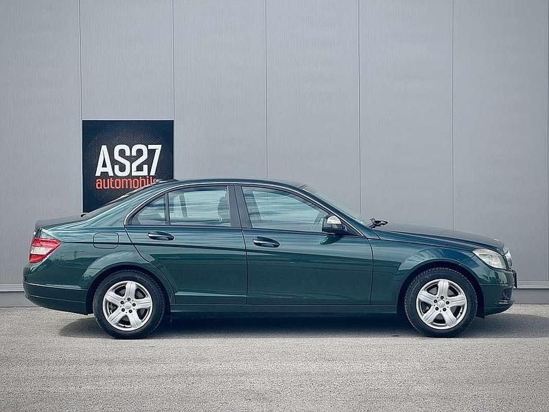 Gebraucht Mercedes C220 Classic 170 PS (125 kW) 2007 Grün Limousine