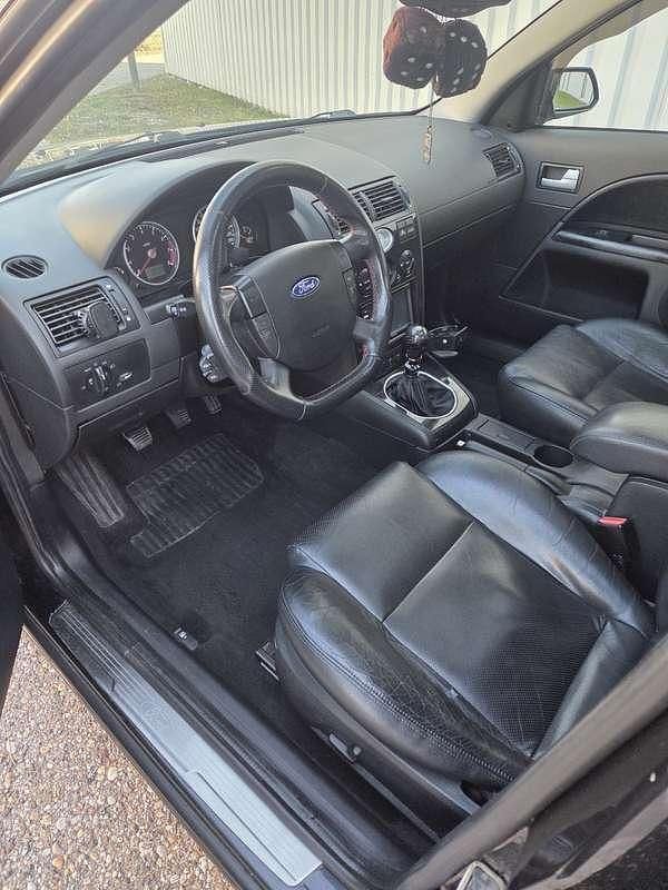 Gebraucht Ford Mondeo Ghia 170 PS (125 kW) 2001 Schwarz Limousine