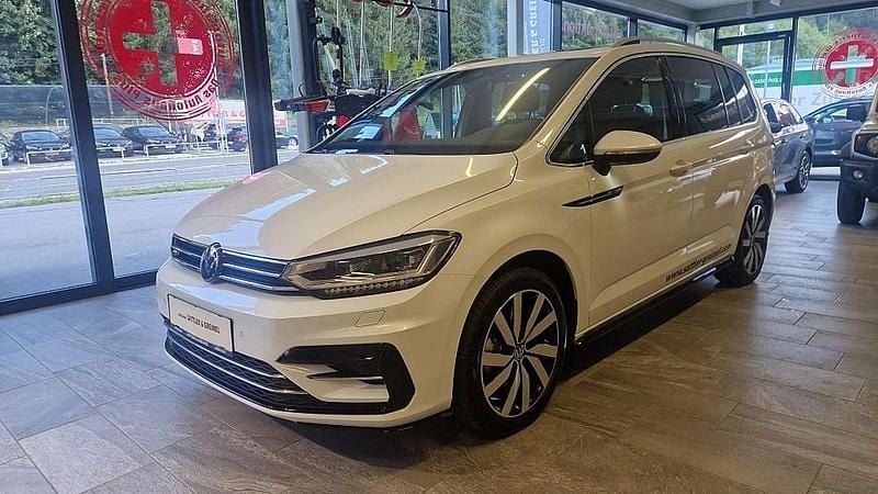 Gebraucht VW Touran R-line 150 PS (110 kW) 2024 Weiß Van / Kleinbus