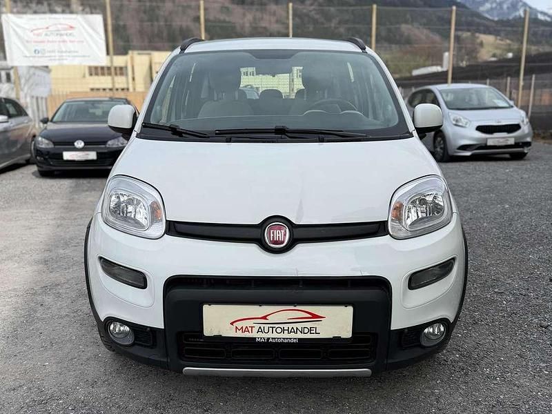 Gebraucht Fiat Panda 4x4 Rock 86 PS (63 kW) 2016 Weiß Kleinwagen