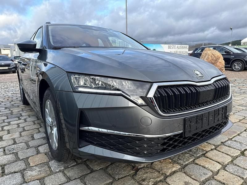 Neu Skoda Octavia Selection 150 PS (110 kW) 2026 Kombi