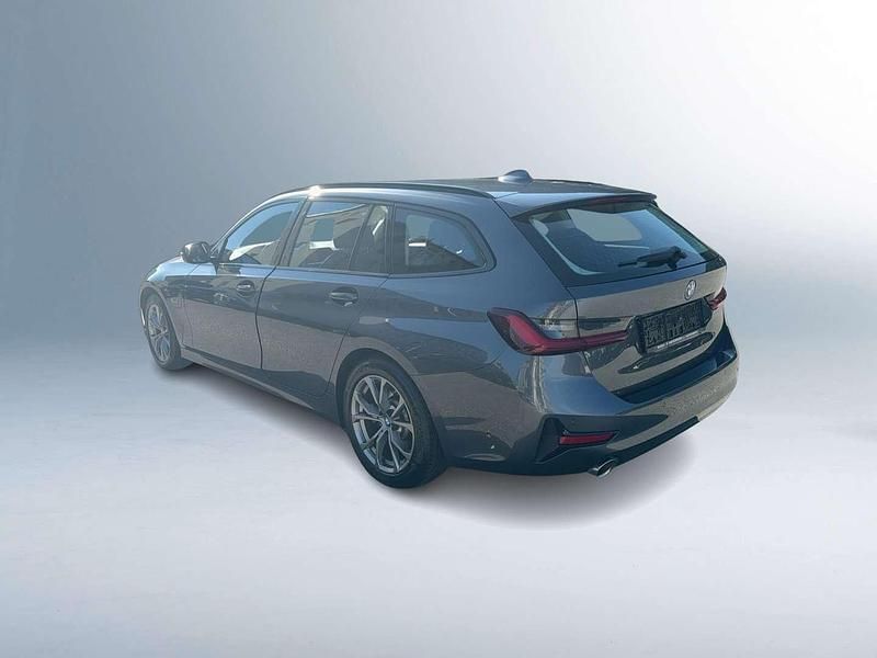 Gebraucht BMW 320e Sport Line 204 PS (150 kW) 2022 Dunkelgrau  metallic Kombi