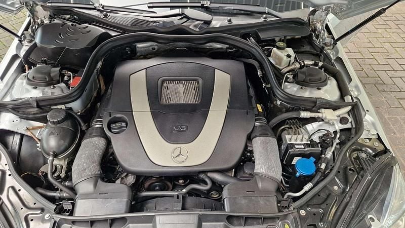 Gebraucht Mercedes E350 Avantgarde 272 PS (200 kW) 2010 Silber Limousine
