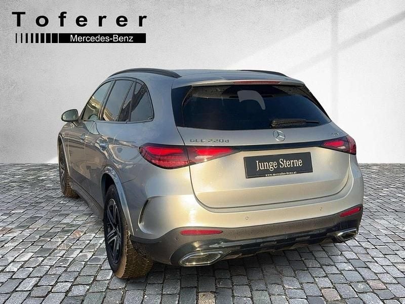Gebraucht Mercedes GLC220 197 PS (144 kW) 2025 Silber SUV