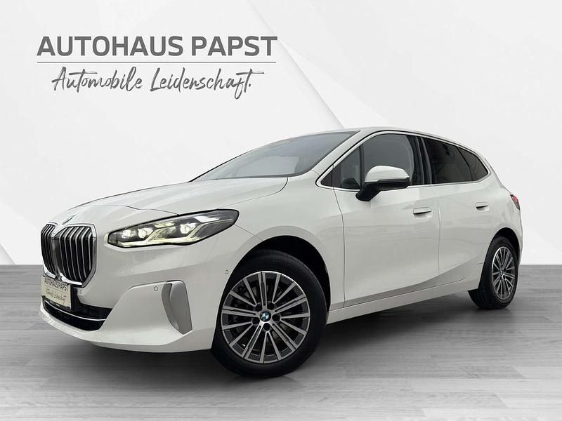 Weiß Gebraucht 2023 BMW 218 Luxury Line Van / Kleinbus | € 33.876 (Teuer) - Bild 1/4