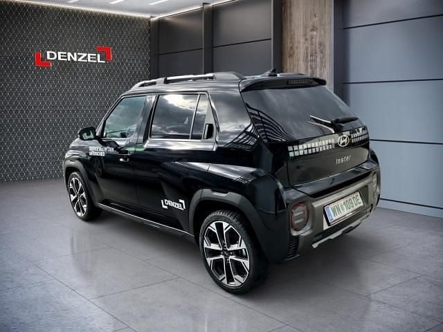 Gebraucht Hyundai Inster 84 kW (115 PS) 2025 Abyss black pearl Kleinwagen