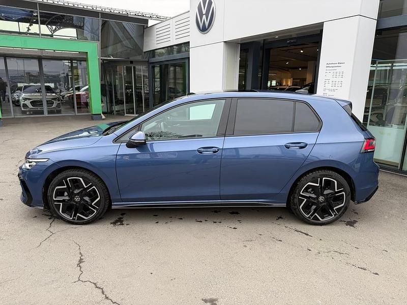 Neu VW Golf VIII Sport 116 PS (85 kW) 2025 Blau Limousine