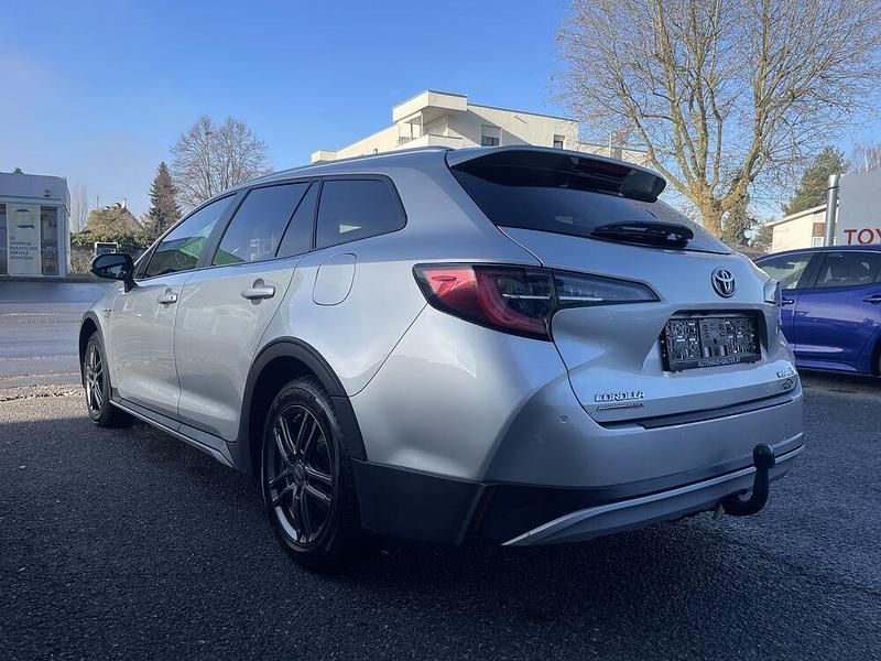 Gebraucht Toyota Corolla 152 PS (111 kW) 2020 Silber Kombi