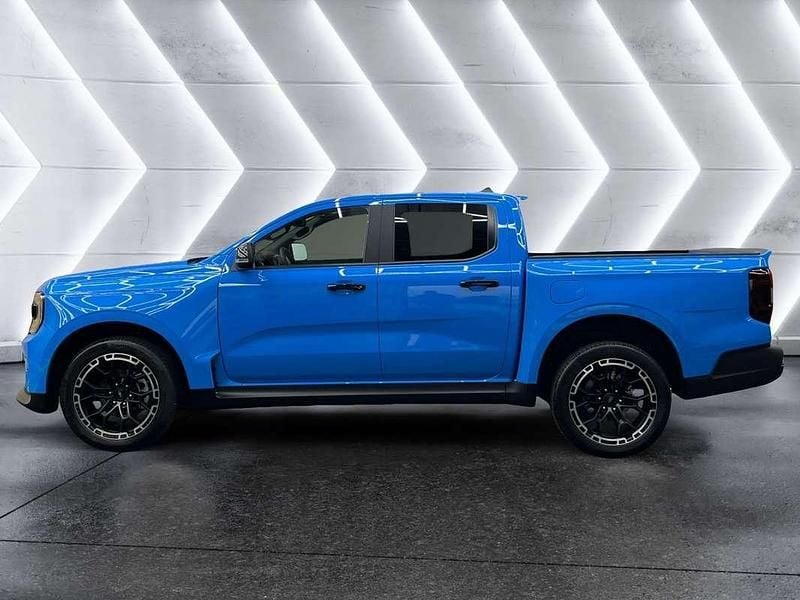 Neu Ford Ranger 241 PS (177 kW) 2025 Blau Abholung