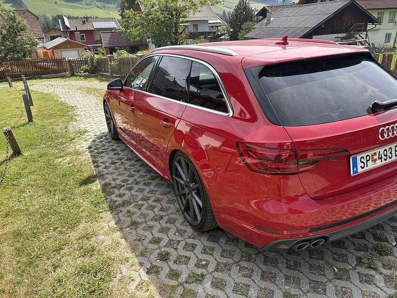 Gebraucht Audi A4 Sport 190 PS (139 kW) 2017 Kombi