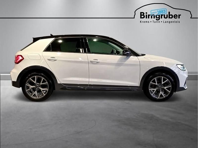 Gebraucht Audi A1 Design 95 PS (69 kW) 2024 Weiss  metallic Kleinwagen